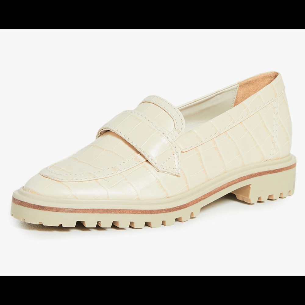FALL 2022 must have lug sole loafers! As new Schultz Lug Sole Loafers Kristine